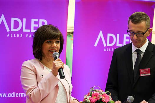 Birgit Schrowange für Adler